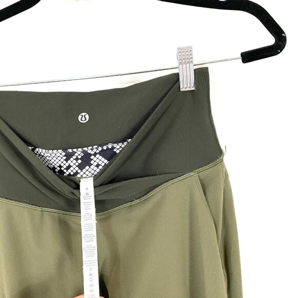 🛑 Lululemon Sunset Salutation Crop Army Olive Green White Snake Print Size 8 - Picture 6 of 10